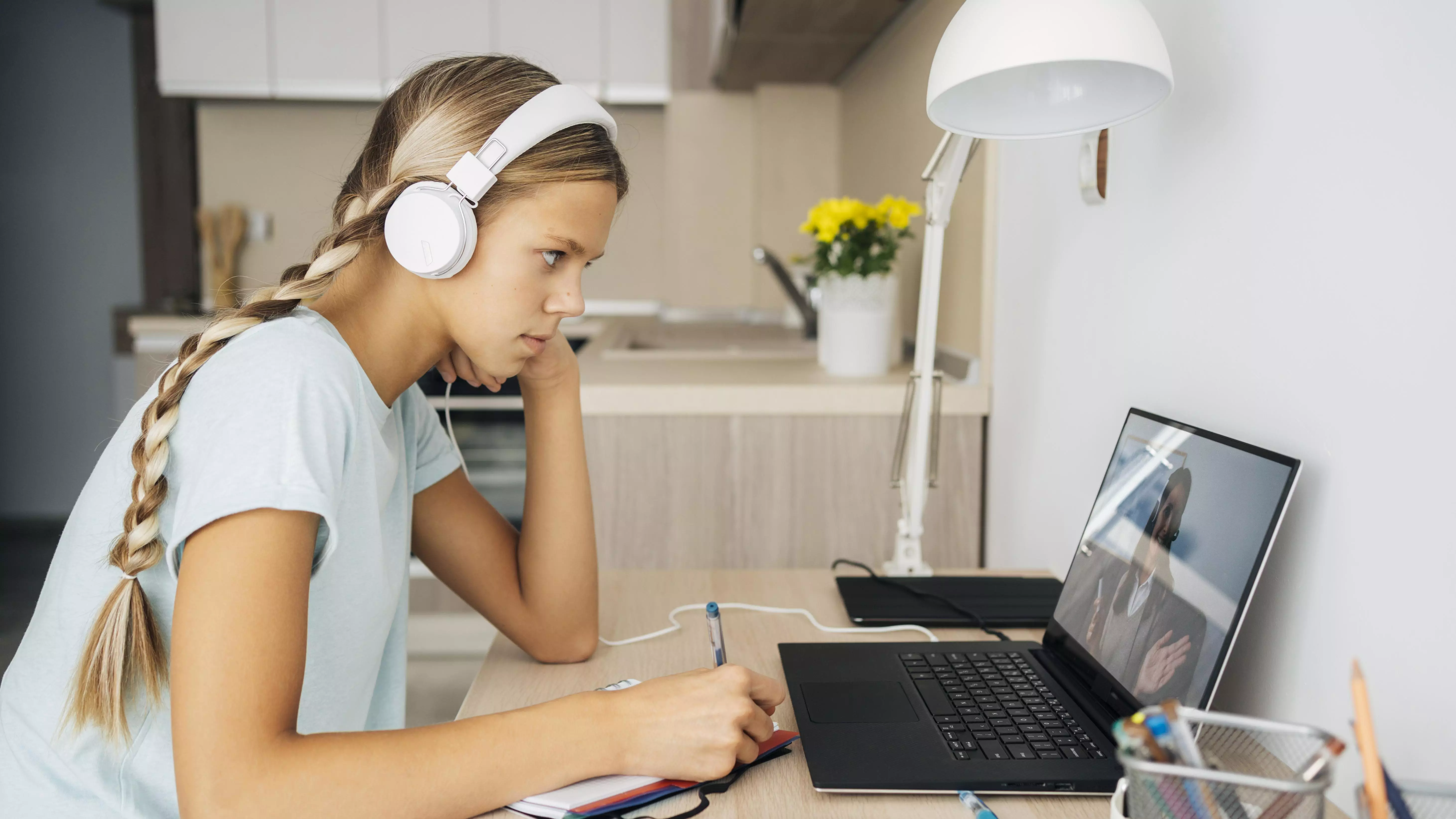 24/7 Online Math Help at Jaya's Academy: Expert Assistance Anytime, Anywhere